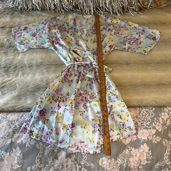 Vintage-Inspired Blue and Purple Chemise with Ruffled Details - Picture 5 of 13